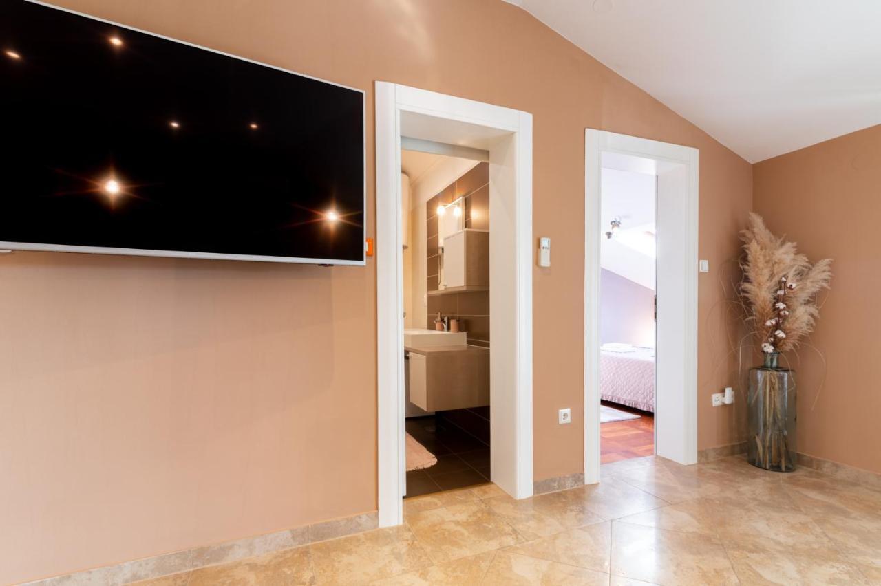 Deluxe Suite Bambi With Panoramic View Zadar Extérieur photo